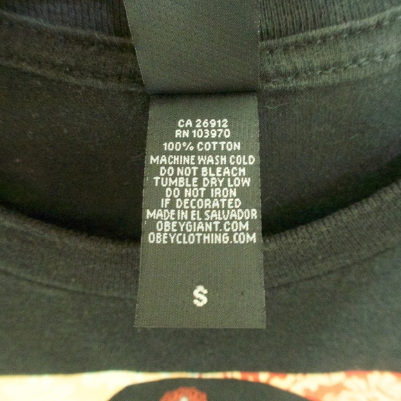 OBEY Propaganda Shepard Fairey T-Shirt Mens SMALL - Picture 4 of 6